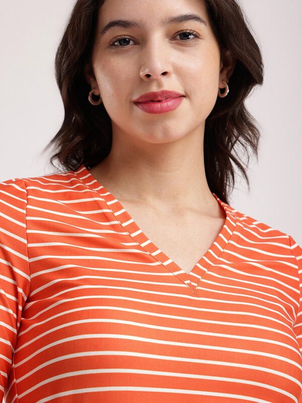 Women Striped V-Neck Pure Cotton Pockets T-shirt - Image 2