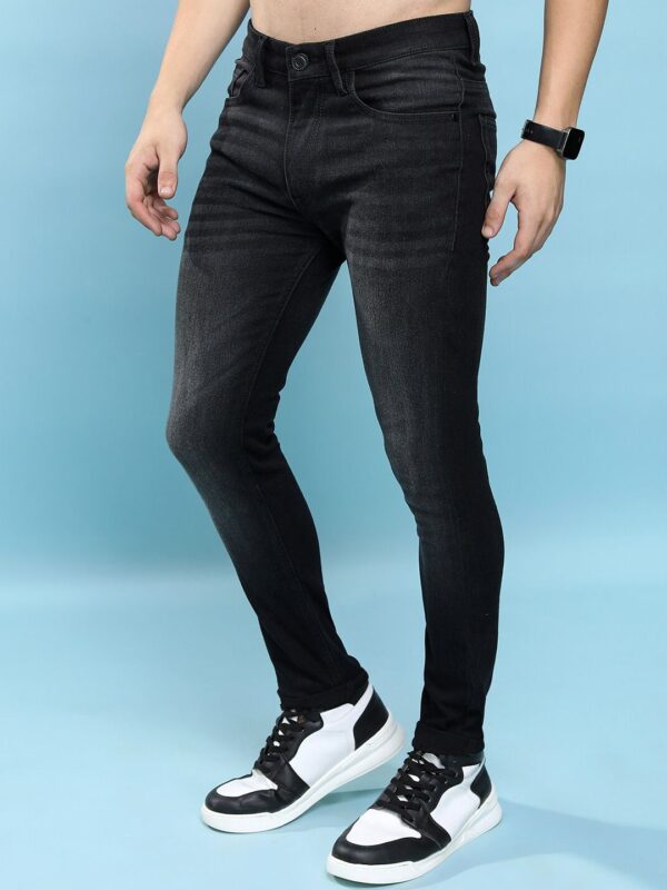 Men Skinny Fit Clean Look Light Fade Whiskers Stretchable Jeans