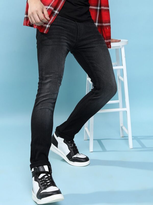 Men Skinny Fit Clean Look Light Fade Whiskers Stretchable Jeans - Image 3