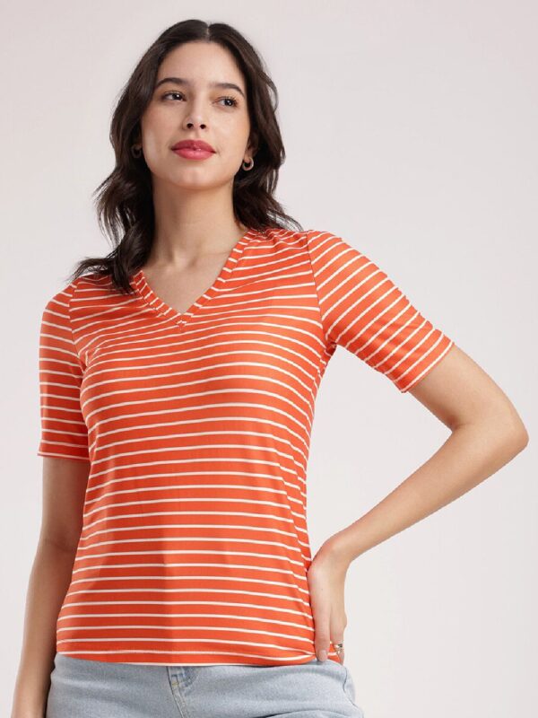 Women Striped V-Neck Pure Cotton Pockets T-shirt - Image 3