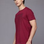 Men Typography Printed Slim Fit T-shirt