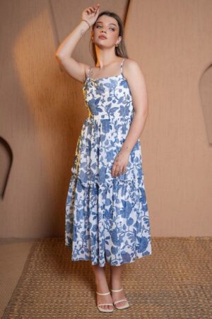 Product Details  Black solid maxi dress V-neck Sleeveless, no sleeves Maxi length in flared hem  Size & Fit The model (height 5'8) is wearing a size S  Material & Care Polyester Machine Wash